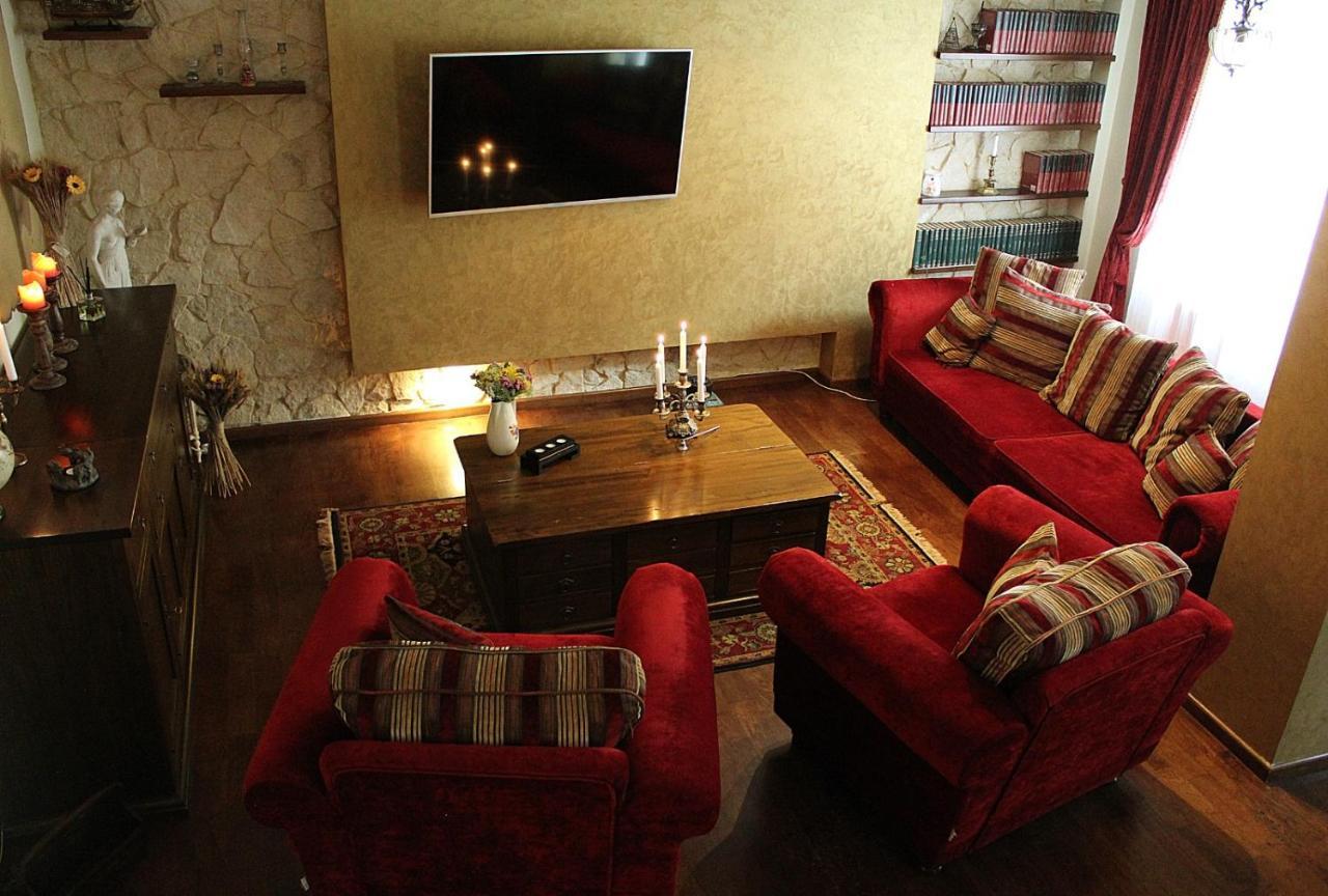 Antik Apartment Sibiu Buitenkant foto